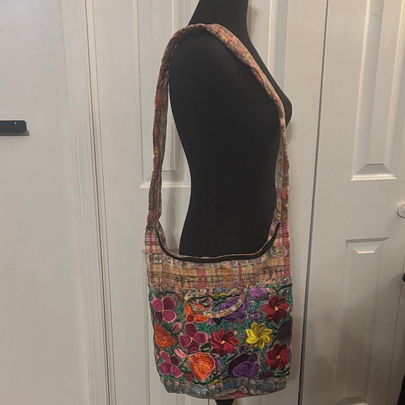 Handbags - Colorful Floral Embroidered Women's Bag